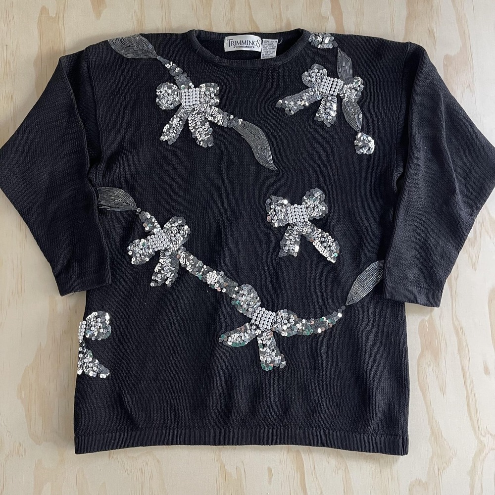 Vintage Trimmings Size Medium Black Sequin Beaded Bow Knit Pullover Sweater